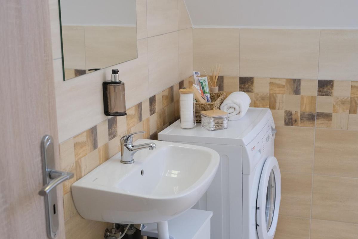 Apartmany Na Kovarne Rajov Zlata Koruna Екстер'єр фото